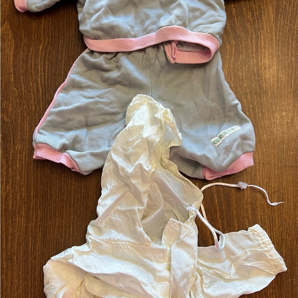 Lot of Cabbage Patch Doll Clothes - Picture 10 of 13